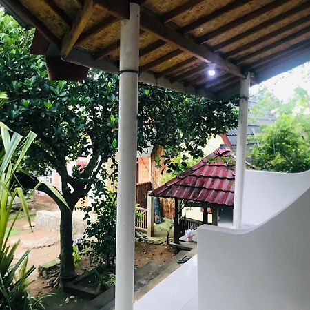 Kampung Homestay Kuta  외부 사진